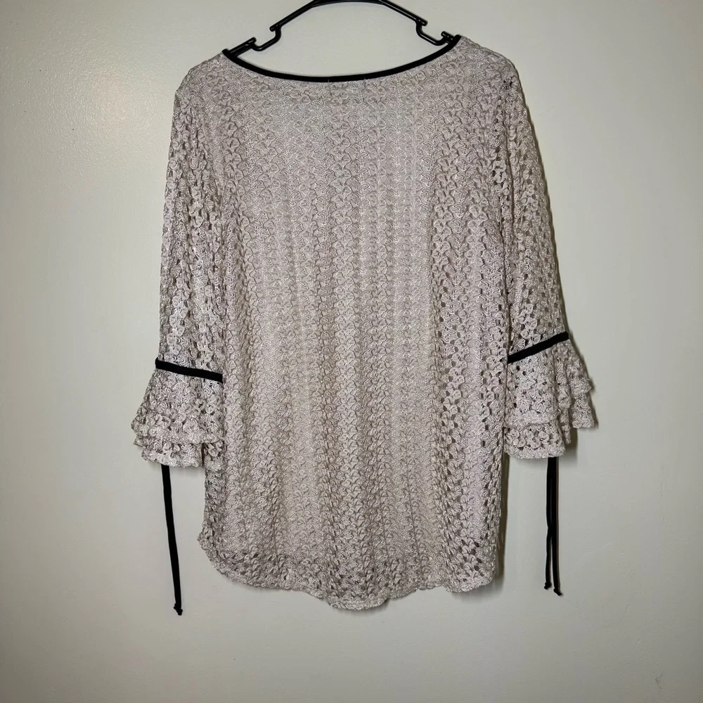 Cream Lace Blouse with Black Accents - Picture 2 of 3